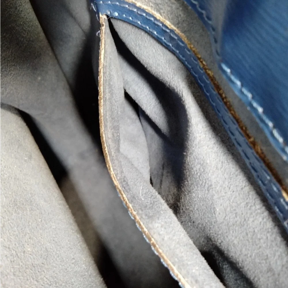 Louis Vuitton Cluny Epi Blue Shoulder Bag